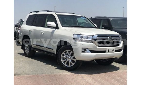 Buy Import Toyota Land Cruiser White Car in Import - Dubai in Namibia