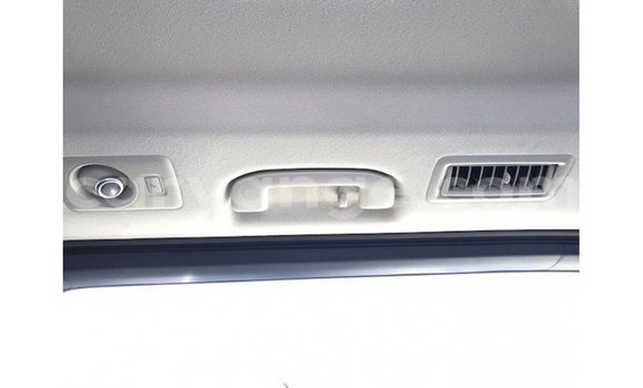 Acheter Import Voiture Toyota Granvia Blanc à Import - Dubai, Namibie Acheter Import Voiture Toyota Granvia Blanc à Import - Dubai, Namibie