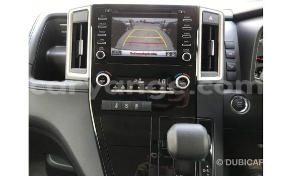 Acheter Import Voiture Toyota Granvia Blanc à Import - Dubai, Namibie Acheter Import Voiture Toyota Granvia Blanc à Import - Dubai, Namibie