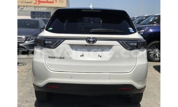 Acheter Import Voiture Toyota Harrier Blanc à Import - Dubai, Namibie Acheter Import Voiture Toyota Harrier Blanc à Import - Dubai, Namibie