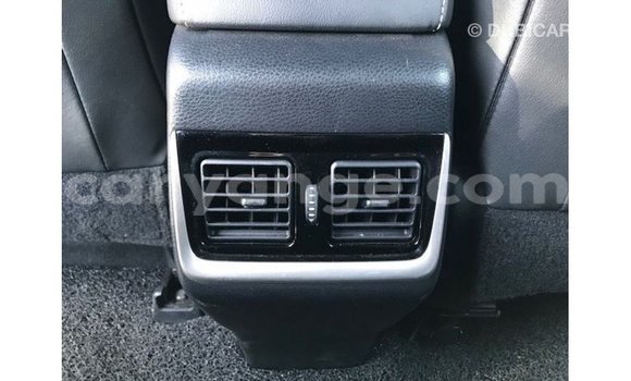 Acheter Import Voiture Toyota Harrier Blanc à Import - Dubai, Namibie Acheter Import Voiture Toyota Harrier Blanc à Import - Dubai, Namibie