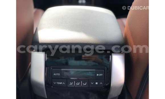 Acheter Import Voiture Toyota Prado Noir à Import - Dubai, Namibie Acheter Import Voiture Toyota Prado Noir à Import - Dubai, Namibie