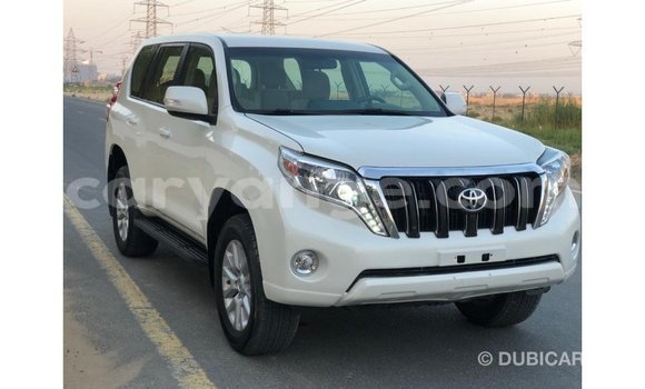 Acheter Import Voiture Toyota Prado Blanc à Import - Dubai, Namibie Acheter Import Voiture Toyota Prado Blanc à Import - Dubai, Namibie
