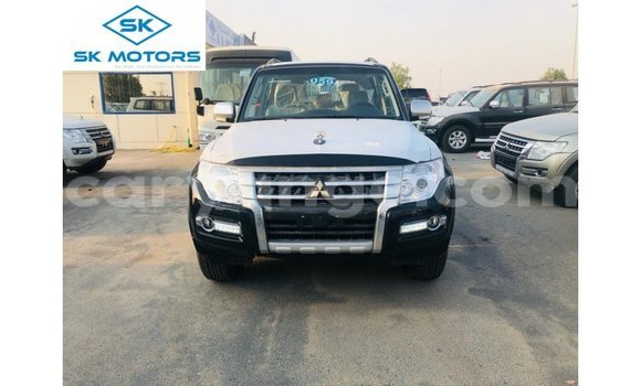 Buy Import Mitsubishi Pajero Black Car in Import - Dubai in Namibia