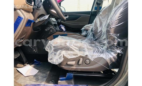 Acheter Import Voiture Hyundai Santa Fe Vert à Import - Dubai, Namibie Acheter Import Voiture Hyundai Santa Fe Vert à Import - Dubai, Namibie