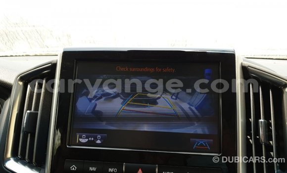 Acheter Import Voiture Toyota Land Cruiser Noir à Import - Dubai, Namibie Acheter Import Voiture Toyota Land Cruiser Noir à Import - Dubai, Namibie