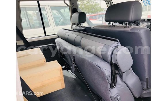 Buy Import Toyota Land Cruiser White Car in Import - Dubai in Namibia Buy Import Toyota Land Cruiser White Car in Import - Dubai in Namibia