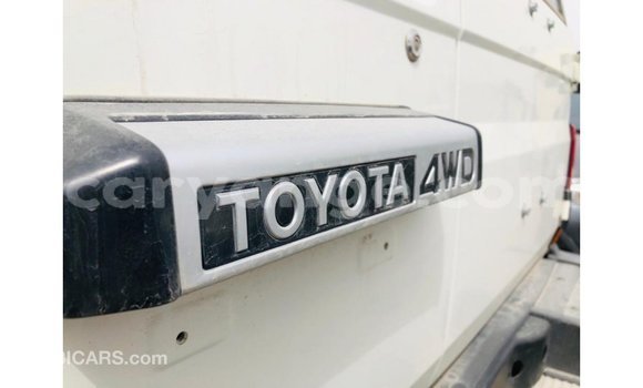 Buy Import Toyota Land Cruiser White Car in Import - Dubai in Namibia Buy Import Toyota Land Cruiser White Car in Import - Dubai in Namibia