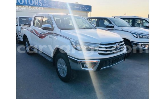 Acheter Import Voiture Toyota Hilux Blanc à Import - Dubai, Namibie Acheter Import Voiture Toyota Hilux Blanc à Import - Dubai, Namibie