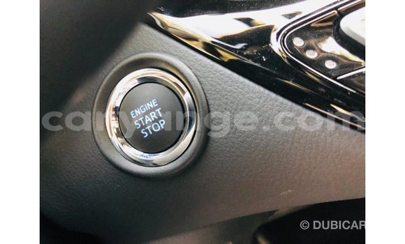 Acheter Import Voiture Toyota C-HR Autre à Import - Dubai, Namibie Acheter Import Voiture Toyota C-HR Autre à Import - Dubai, Namibie