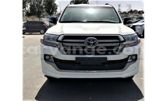 Buy Import Toyota Land Cruiser White Car in Import - Dubai in Namibia