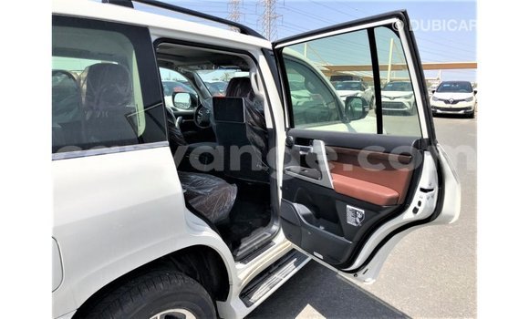 Buy Import Toyota Land Cruiser White Car in Import - Dubai in Namibia Buy Import Toyota Land Cruiser White Car in Import - Dubai in Namibia