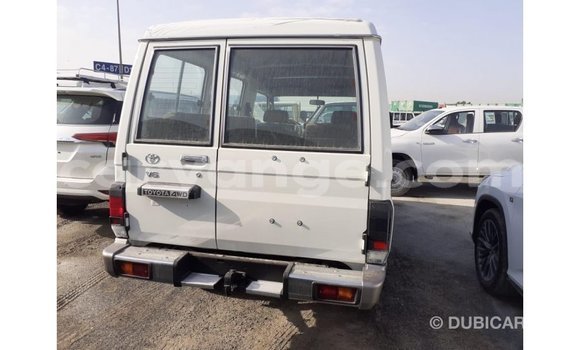 Buy Import Toyota Land Cruiser White Car in Import - Dubai in Namibia Buy Import Toyota Land Cruiser White Car in Import - Dubai in Namibia