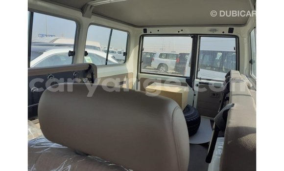 Buy Import Toyota Land Cruiser White Car in Import - Dubai in Namibia Buy Import Toyota Land Cruiser White Car in Import - Dubai in Namibia
