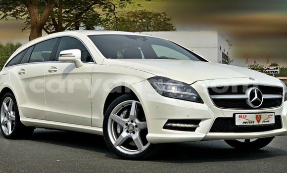 Buy Import Mercedes-Benz 190 White Car in Import - Dubai in Namibia