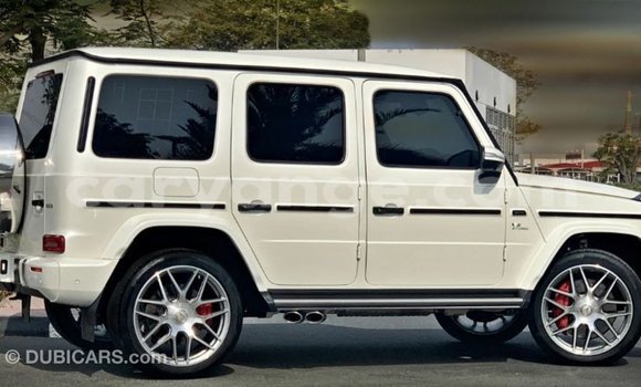 Acheter Import Voiture Mercedes-Benz 190 Blanc à Import - Dubai, Namibie Acheter Import Voiture Mercedes-Benz 190 Blanc à Import - Dubai, Namibie