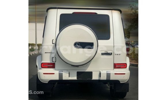 Acheter Import Voiture Mercedes-Benz 190 Blanc à Import - Dubai, Namibie Acheter Import Voiture Mercedes-Benz 190 Blanc à Import - Dubai, Namibie