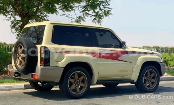 Acheter Import Voiture Nissan Patrol Beige à Import - Dubai, Namibie Acheter Import Voiture Nissan Patrol Beige à Import - Dubai, Namibie