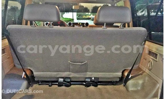 Acheter Import Voiture Toyota Land Cruiser Beige à Import - Dubai, Namibie Acheter Import Voiture Toyota Land Cruiser Beige à Import - Dubai, Namibie