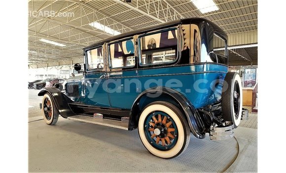 Acheter Import Voiture Buick Electra Bleu à Import - Dubai, Namibie Acheter Import Voiture Buick Electra Bleu à Import - Dubai, Namibie