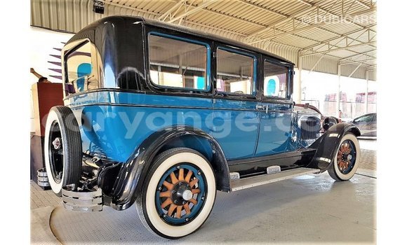 Acheter Import Voiture Buick Electra Bleu à Import - Dubai, Namibie Acheter Import Voiture Buick Electra Bleu à Import - Dubai, Namibie