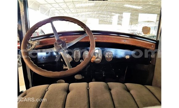 Acheter Import Voiture Buick Electra Bleu à Import - Dubai, Namibie Acheter Import Voiture Buick Electra Bleu à Import - Dubai, Namibie