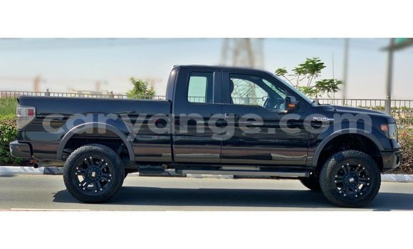 Acheter Import Voiture Ford Club Wagon Noir à Import - Dubai, Namibie Acheter Import Voiture Ford Club Wagon Noir à Import - Dubai, Namibie