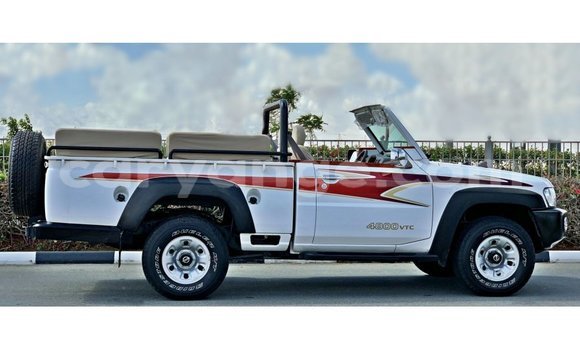 Acheter Import Voiture Nissan Patrol Blanc à Import - Dubai, Namibie Acheter Import Voiture Nissan Patrol Blanc à Import - Dubai, Namibie