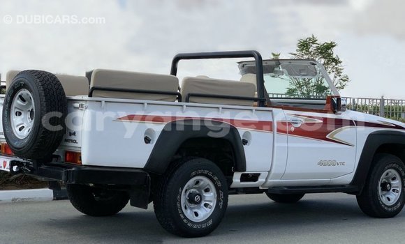 Acheter Import Voiture Nissan Patrol Blanc à Import - Dubai, Namibie Acheter Import Voiture Nissan Patrol Blanc à Import - Dubai, Namibie