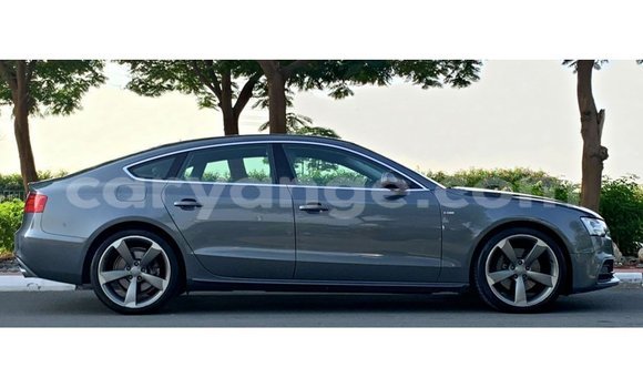 Acheter Import Voiture Audi 100 Autre à Import - Dubai, Namibie Acheter Import Voiture Audi 100 Autre à Import - Dubai, Namibie