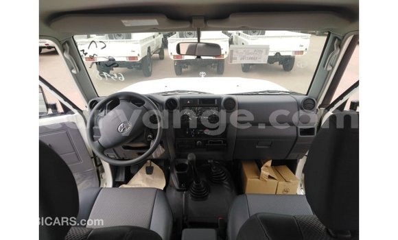 Buy Import Toyota Land Cruiser White Car in Import - Dubai in Namibia Buy Import Toyota Land Cruiser White Car in Import - Dubai in Namibia