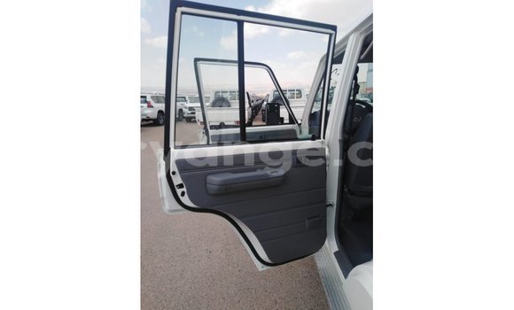 Buy Import Toyota Land Cruiser White Car in Import - Dubai in Namibia Buy Import Toyota Land Cruiser White Car in Import - Dubai in Namibia