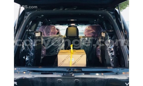 Acheter Import Voiture Toyota Land Cruiser Noir à Import - Dubai, Namibie Acheter Import Voiture Toyota Land Cruiser Noir à Import - Dubai, Namibie