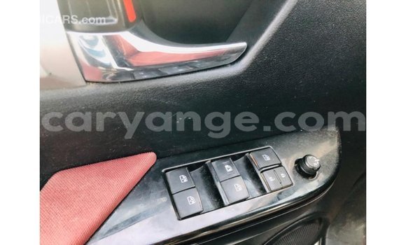 Acheter Import Voiture Toyota Hilux Blanc à Import - Dubai, Namibie Acheter Import Voiture Toyota Hilux Blanc à Import - Dubai, Namibie