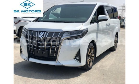 Acheter Import Voiture Toyota Alphard Blanc à Import - Dubai, Namibie