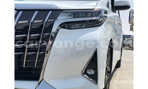Acheter Import Voiture Toyota Alphard Blanc à Import - Dubai, Namibie Acheter Import Voiture Toyota Alphard Blanc à Import - Dubai, Namibie