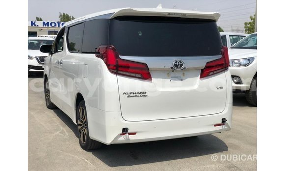 Acheter Import Voiture Toyota Alphard Blanc à Import - Dubai, Namibie Acheter Import Voiture Toyota Alphard Blanc à Import - Dubai, Namibie