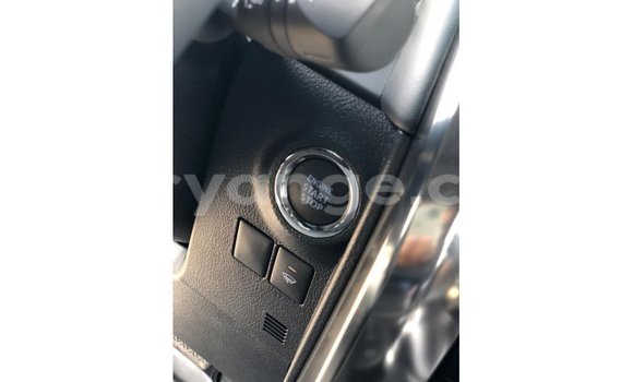 Acheter Import Voiture Toyota Alphard Blanc à Import - Dubai, Namibie Acheter Import Voiture Toyota Alphard Blanc à Import - Dubai, Namibie