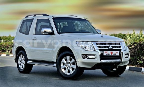 Buy Import Mitsubishi Pajero White Car in Import - Dubai in Namibia