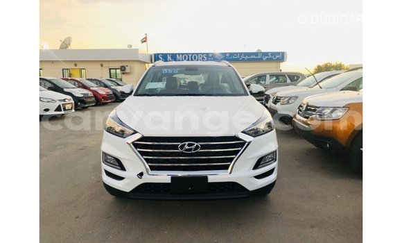 Acheter Import Voiture Hyundai Tucson Blanc à Import - Dubai, Namibie Acheter Import Voiture Hyundai Tucson Blanc à Import - Dubai, Namibie