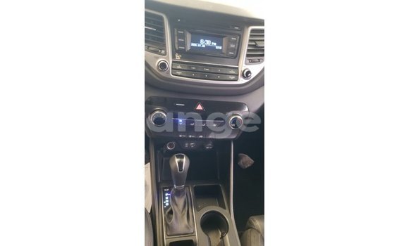 Acheter Import Voiture Hyundai Tucson Blanc à Import - Dubai, Namibie Acheter Import Voiture Hyundai Tucson Blanc à Import - Dubai, Namibie