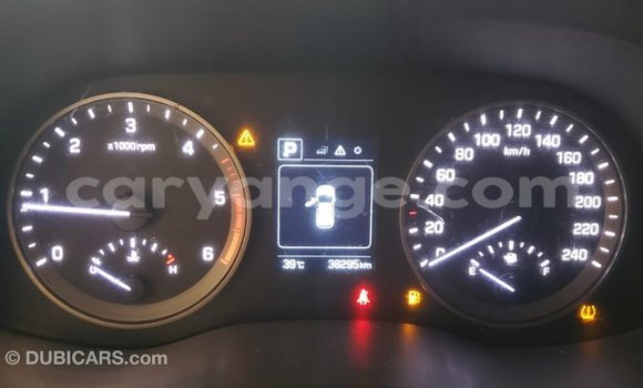 Acheter Import Voiture Hyundai Tucson Blanc à Import - Dubai, Namibie Acheter Import Voiture Hyundai Tucson Blanc à Import - Dubai, Namibie