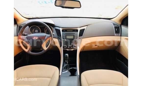 Acheter Import Voiture Hyundai Sonata Rouge à Import - Dubai, Namibie Acheter Import Voiture Hyundai Sonata Rouge à Import - Dubai, Namibie