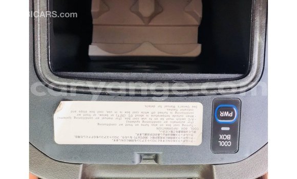 Acheter Import Voiture Toyota Prado Noir à Import - Dubai, Namibie Acheter Import Voiture Toyota Prado Noir à Import - Dubai, Namibie