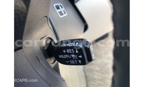 Acheter Import Voiture Toyota Land Cruiser Noir à Import - Dubai, Namibie Acheter Import Voiture Toyota Land Cruiser Noir à Import - Dubai, Namibie