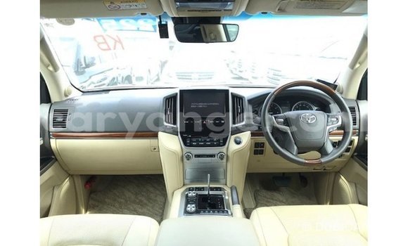 Buy Import Toyota Land Cruiser White Car in Import - Dubai in Namibia Buy Import Toyota Land Cruiser White Car in Import - Dubai in Namibia