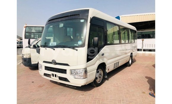 Acheter Import Voiture Toyota Coaster Blanc à Import - Dubai, Namibie