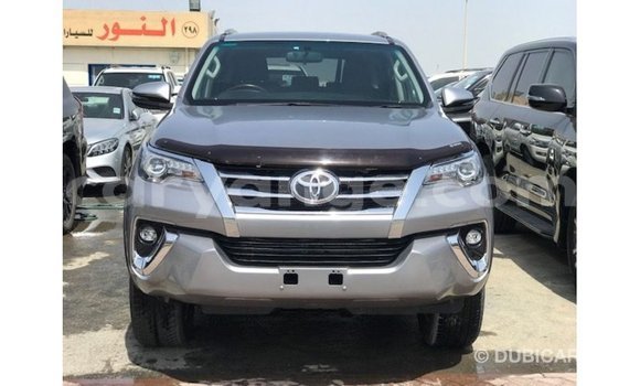 Acheter Import Voiture Toyota Fortuner Autre à Import - Dubai, Namibie Acheter Import Voiture Toyota Fortuner Autre à Import - Dubai, Namibie