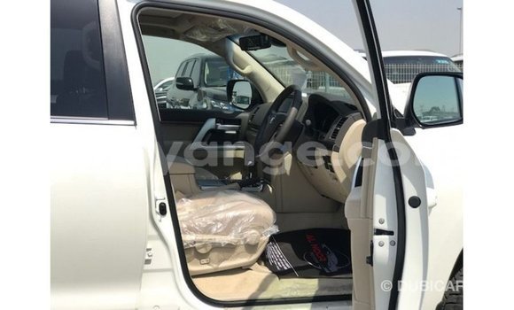 Buy Import Toyota Land Cruiser White Car in Import - Dubai in Namibia Buy Import Toyota Land Cruiser White Car in Import - Dubai in Namibia