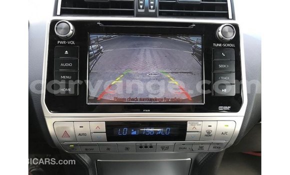 Acheter Import Voiture Toyota Prado Noir à Import - Dubai, Namibie Acheter Import Voiture Toyota Prado Noir à Import - Dubai, Namibie